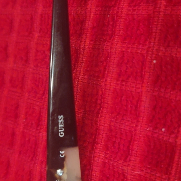Guess frames ZZ - Picture 5 of 6